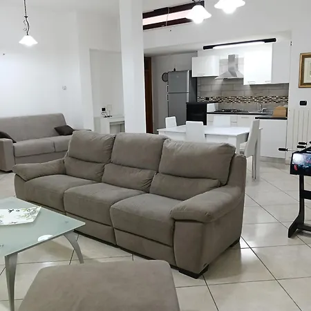 شقة Milelli